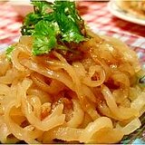 中華クラゲの冷菜と特製黒酢ダレ